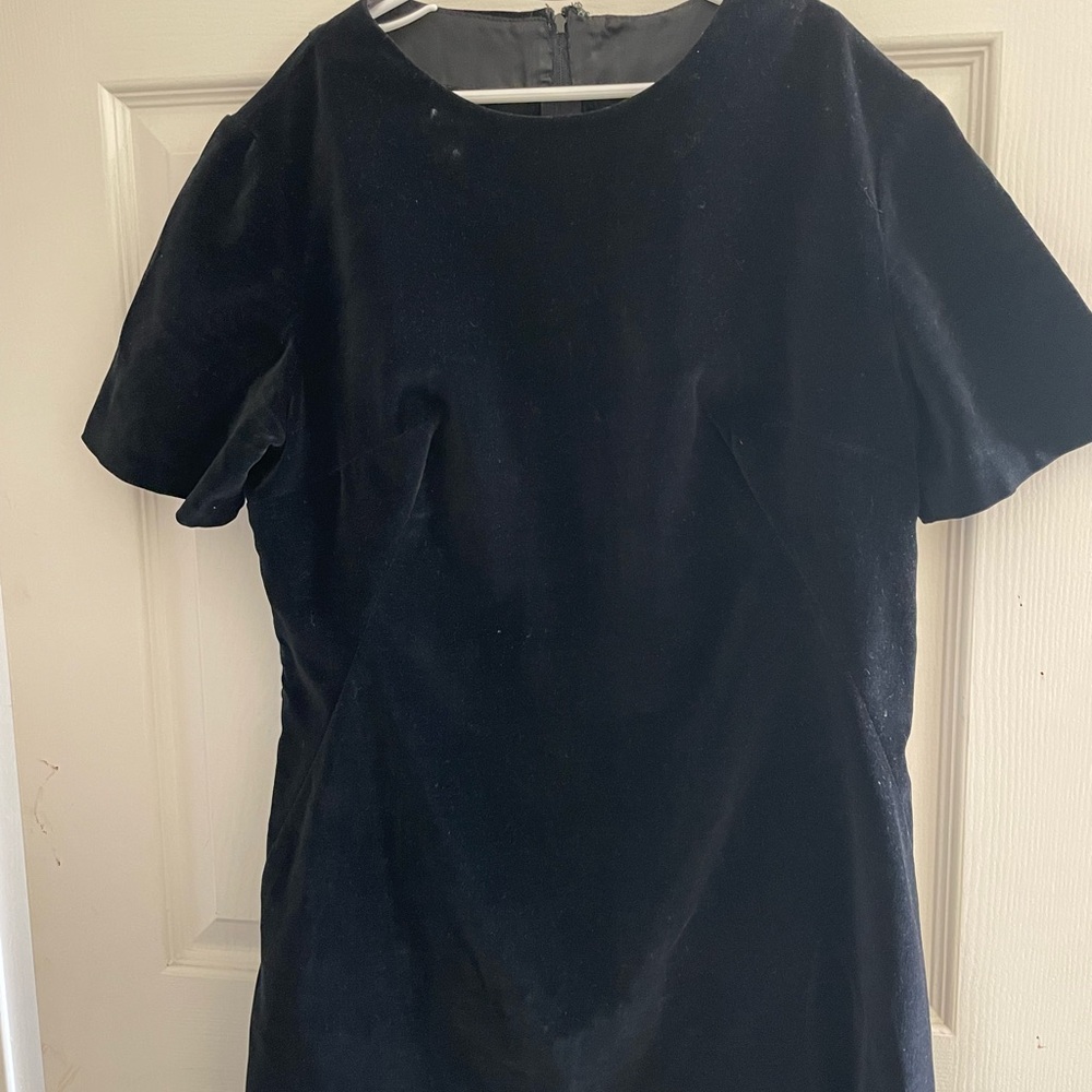 Chic/Mod Vintage Black Velvet Dress